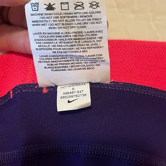 Nike Pros - Picture 7 of 7